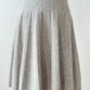Jupe en laine mi-longue plissée gris clair – Kelly 01